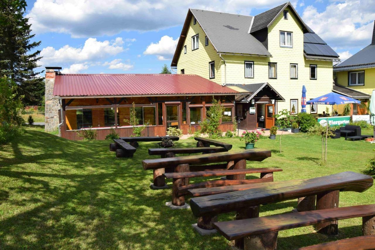 Marschalls Hotel Am Rennsteig Neuhaus am Rennweg Exterior photo